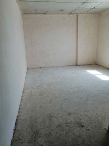 Квартира з гаражем