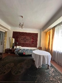 Продам двокімнатну квартиру в смт. Гірник