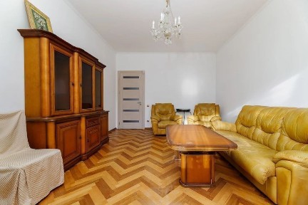 3-кімн кв-ра 90м2 будинок «люкс» у ближньому центрі, вул. Романицького