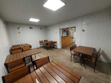 Корчуватий кафе, бар 70м2 з літнім майданчиком