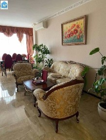 Киев, Старонаводницкая ул., 6Б