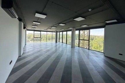 Оренда офісного приміщення на вул. Шашкевича