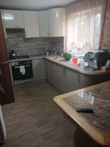 Пропонуємо до продажу гарний будинок з бізнесом