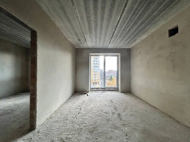 Продам 2кім квартиру стяжка, середній 7поверх. 60м2