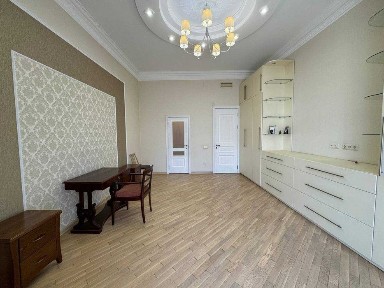 Продаж 3 кімнатної квартири в центрі міста вул. Івана Франка