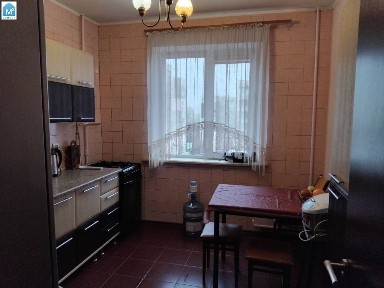 Киевская обл., Броварской район, г. Бровары, Независимости бул., 15