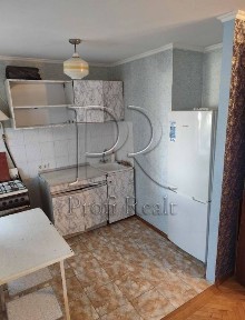 Продаж 1-к кв, вул. Ялтинська 9 А, Дарницький р- н/Пасхальна/Санаторна