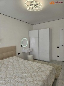 Продам 2 кімнатну квартиру біля річки 67м2. ЖК Світанок