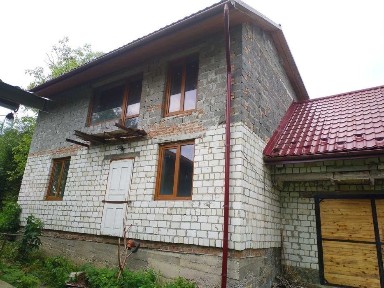 Продається 2 будинки дешево