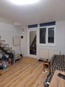 Продам 1 кімнатну дворівневу квартиру з власним двориком.