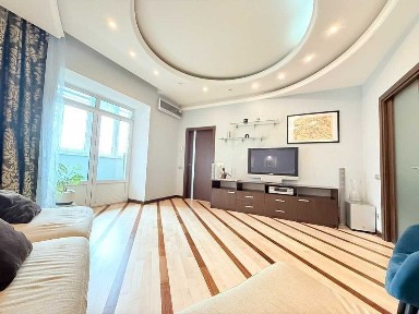 Продажа 2-комнатной квартиры 76 м², Вячеслава Черновола ул., 25