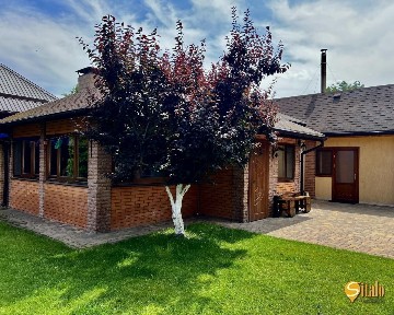 Продажа дома 200 м², 13-я Луговая ул.