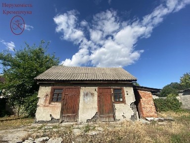 Продам компактний будинок у районі Крюків