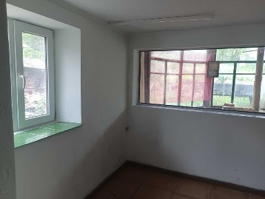 продам частину будинку в Теплику