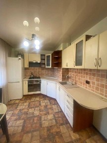 Продам 2-комн. квартиру на Сахарова (Микромегас)/ Ремонт+Кирпичный дом