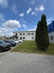 Продаж будівлі під офіс, виробництво, склад тощо. Два поверхи. Парковка
