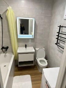 Продам видовую на <a href='/newbuilding/7866/view/zk-gidropark'>Гидропарк</a> квартиру-студию ЖК Гидропарк