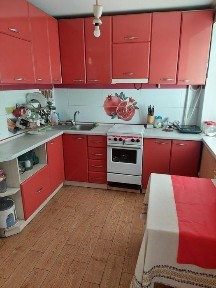 Продаю хорошую 2-х комнатную квартиру (Бугский Бульвар )