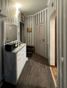 Продаж 3-кімнатної, дворівневої квартири у Луцьку