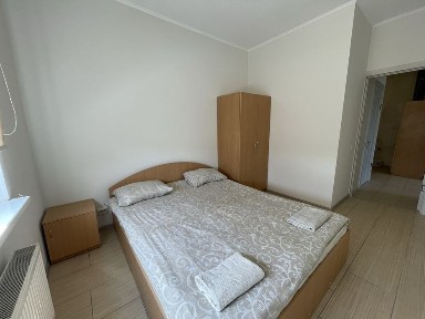 Київ, Подільський, вулиця Зелена 85