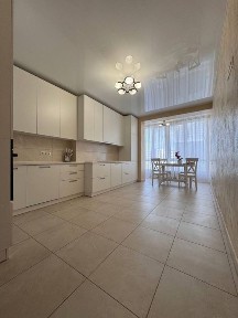 3-к квартира з ремонтом біля школи! Мін. оформлення. Держ прог. - ТАК!