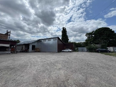 Комерційний об