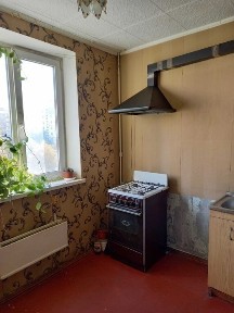 Продам однокімнатну квартиру на 4-му мкрн.