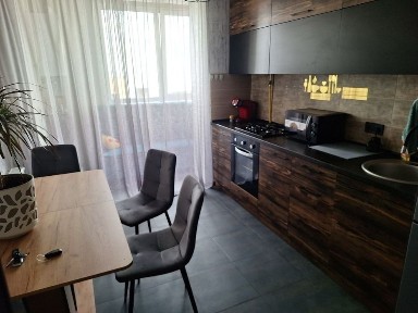 Рівне, вулиця Вячеслава Чорновола 91 Т