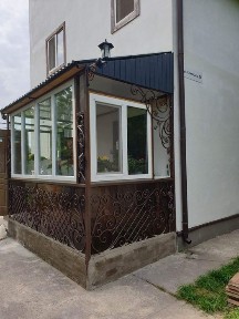 Продам Просторный Дом с ремонтом и мебелью в с. Новые Петровцы