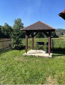 Відпочинок в Карпатах котедж «Ксенія» с. Микуличин на бернзі річки Прут