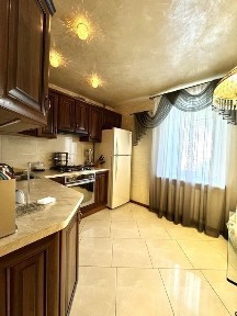 Продаж 3 кімнатної квартири в центрі Чернігова