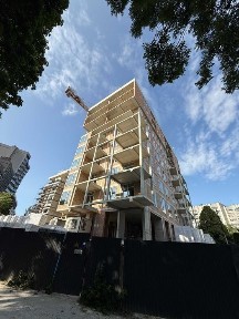 Продаж 3 кімнатної квартири + кухня- студіо з виглядом на Погулянку