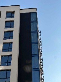 Терміновий продаж! Видова 1 км квартира в центрі міста!