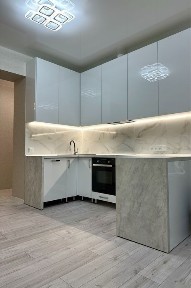 Шикарная 3-х сталинка 44 квартал, Лысяка, не угл РЕМОНТ