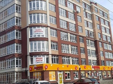 Двокімнатна квартира в новому будинку в центрі