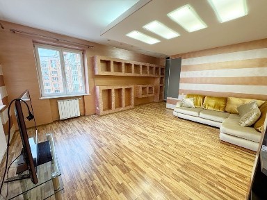 Продається квартира на Івасюка 4 біля метро Оболонь