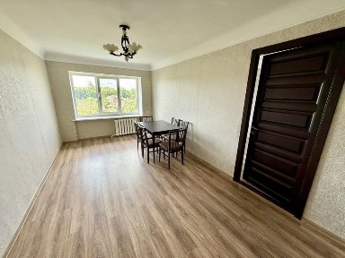 Продається 3 кімнатна квартира вул. Степана Бандери