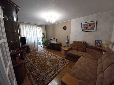 Продам хорошую 3к. кв. в хорошем доме.