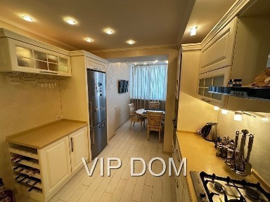 Квартира в кирпичном доме, ЖК <a href='/newbuilding/1247/view/zk-vernisaz'>Вернисаж</a>.