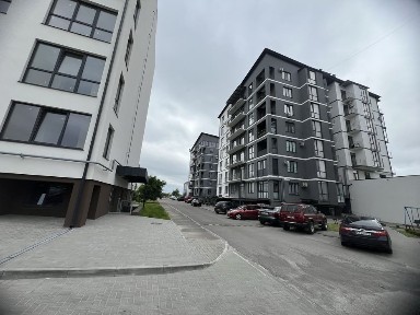 Продам 1 кімнатну квартиру на Чорновола Щасливе