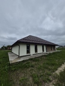 Продам будинок біля річки