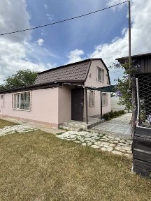 Дача з євроремонтом зі зручностями 12 сот