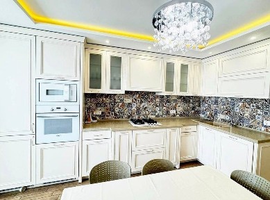 Продажа 5-комнатной квартиры 146 м²