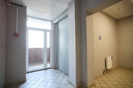 Продам 3-х ком с дизайнерским ремонтом в ЖК <a href='/newbuilding/884/view/zk-baku'>Баку</a> р-н Комсомольской