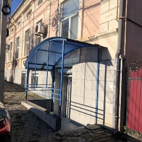 Здам просторе приміщення в центрі