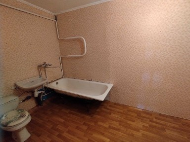 Продаж трьохкімнатної квартири в м. Гнівань з індивідуальним опаленням.