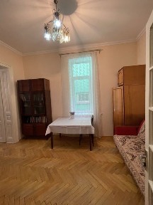 Продаж 2 кім. старий фонд вул. Ольжича