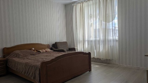 4 кімнатна квартира з ремонтом. ЖК Континент. Гарний 2 поверх