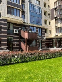 вулиця Василя Тютюнника, мікрорайон Саперне Поле, район Печерський, Київ, метро Палац Україна, вул. Василя Тютюнника 37/1, приміщень - 6, поверх - 2