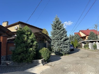 Дороге, Пров. Рожевий 15